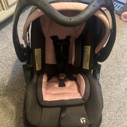Baby Trend Infant Car seat And Base 