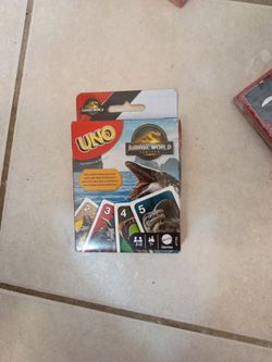 Uno Jurassic Park world rebi