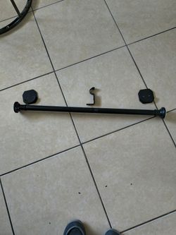 Curtain rod