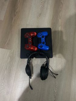 PS4 Slim 1TB Bundle – 2 Controllers + Turtle Beach Headset – $150