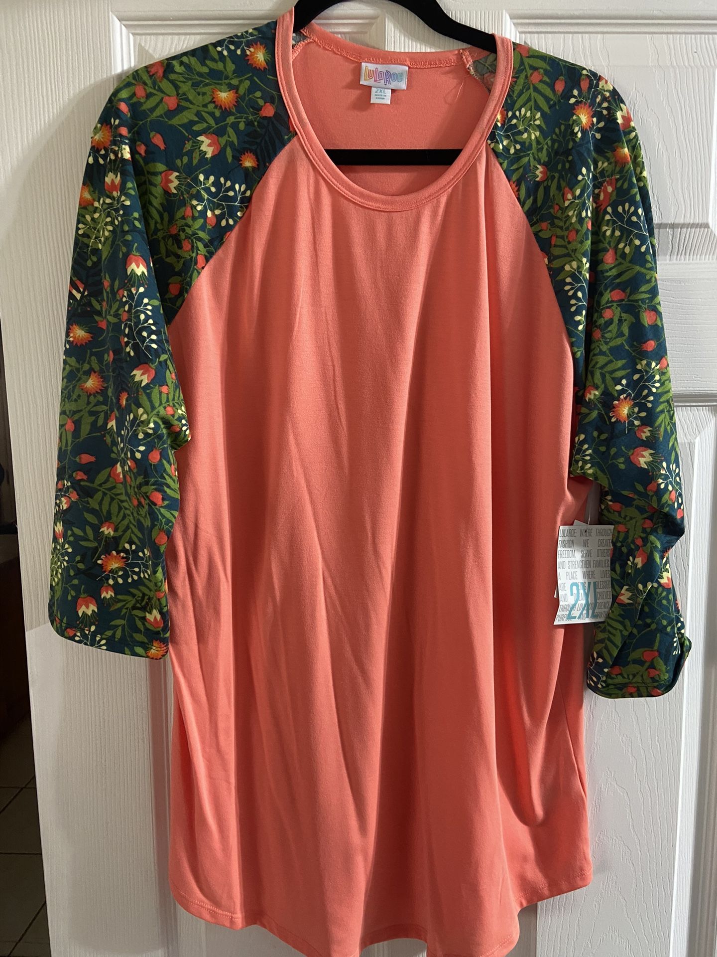 New Lularoe Randy, Size 2XL- 3/4 in sleeves