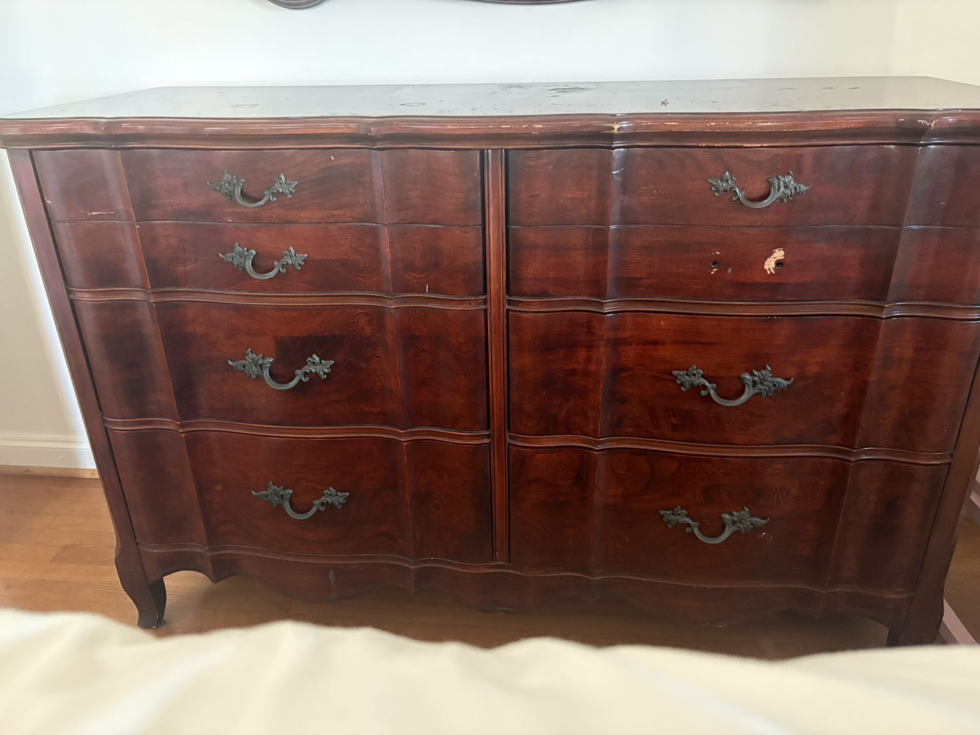 Solid Wood Dresser With Matching Mirror And Nightstands