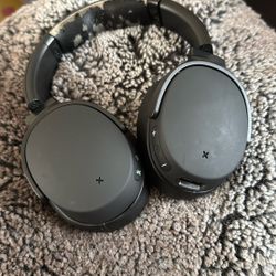 Skull Candy Headphones  !!SERIOUS BUYERS ONLY!!