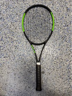 Wilson Blade 98 V6 4 1/4 Racket #9287-2