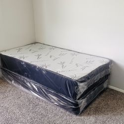 Queen Mattress Come With Free Box Spring - Same Day Delivery 