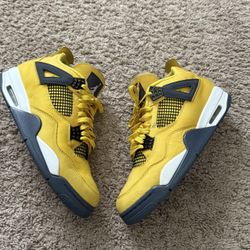 Jordan 4 Lightning 