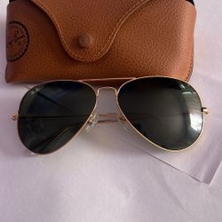 Ray-Ban