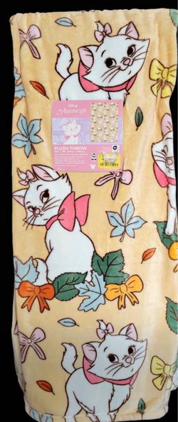Disney The Aristocats Marie Plush Throw Blanket