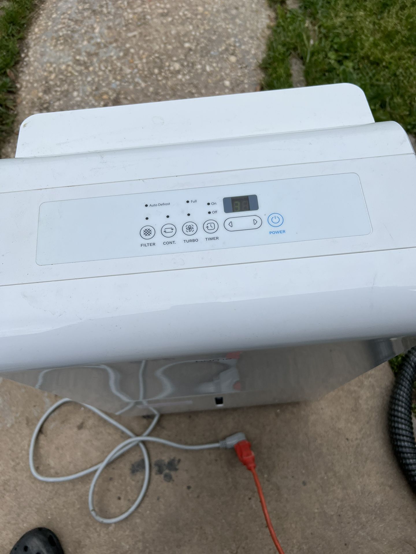 Dehumidifier 