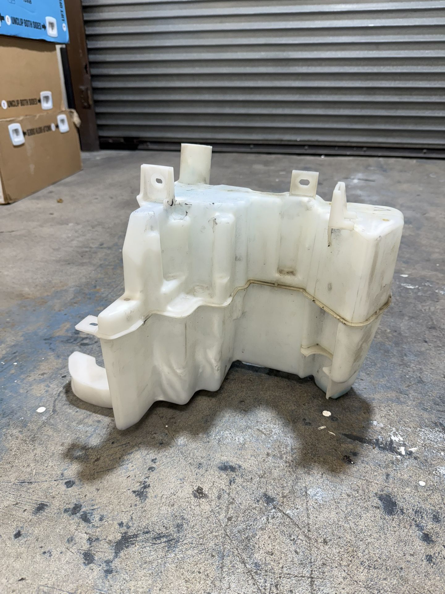2019 Infiniti Q50 Windshield Washer Tank OEM