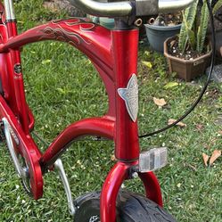 ELECTRA 3 Speed Like New W/ Fat Tires 24X3.0 Nice RideReady To Enjoy. See my other bikes. Thanks