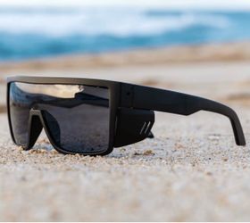 Safety glasses