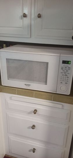 FREE Sharp Microwave For Parts / Repair