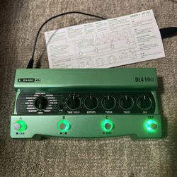 Line 6 dl4 mkii with warranty cheat sheet and power supply. 