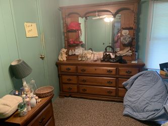 Big chest with mirror