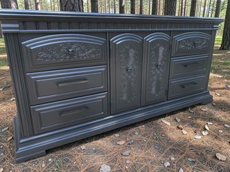 Huge Broyhill Bedroom Dresser Solid Wood Black Satin 72x19x32 New