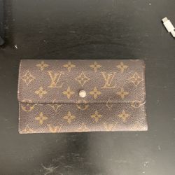 LV Wallet 
