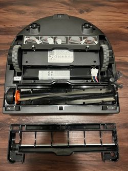 Neato D8 Intelligent Robot Vacuum Wi-Fi Connected