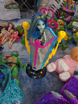 Monster High Frankie Stein Freaky Fusion Recharge Chamber