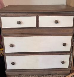 Small dresser sold wood