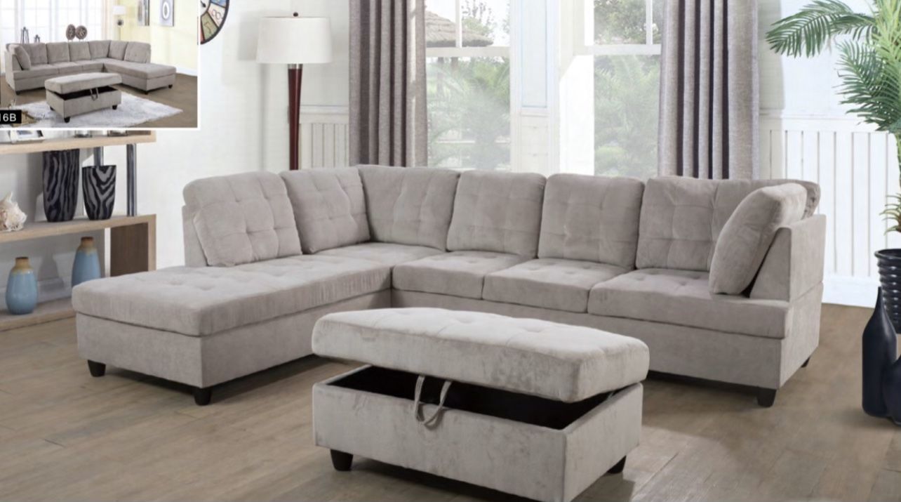 Light Gray Sectional Couch With Ottoman
