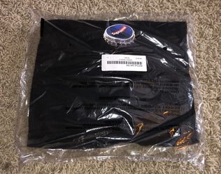Supreme Bottle Cap tee