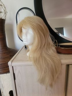 Estetica Wig used 1 time only!! 60% off!