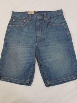 Levi's short size 32