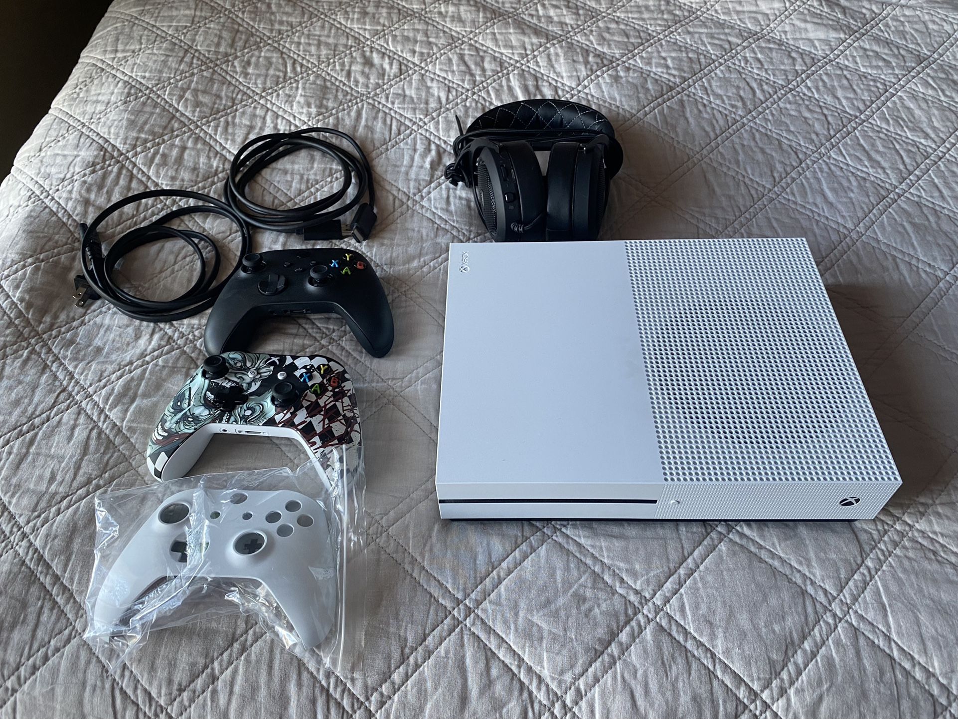 Xbox One S