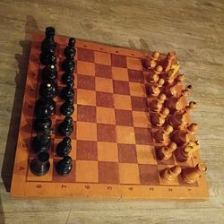 Vintage Soviet Russian Wooden Chess Set Folding Board 29х29 см