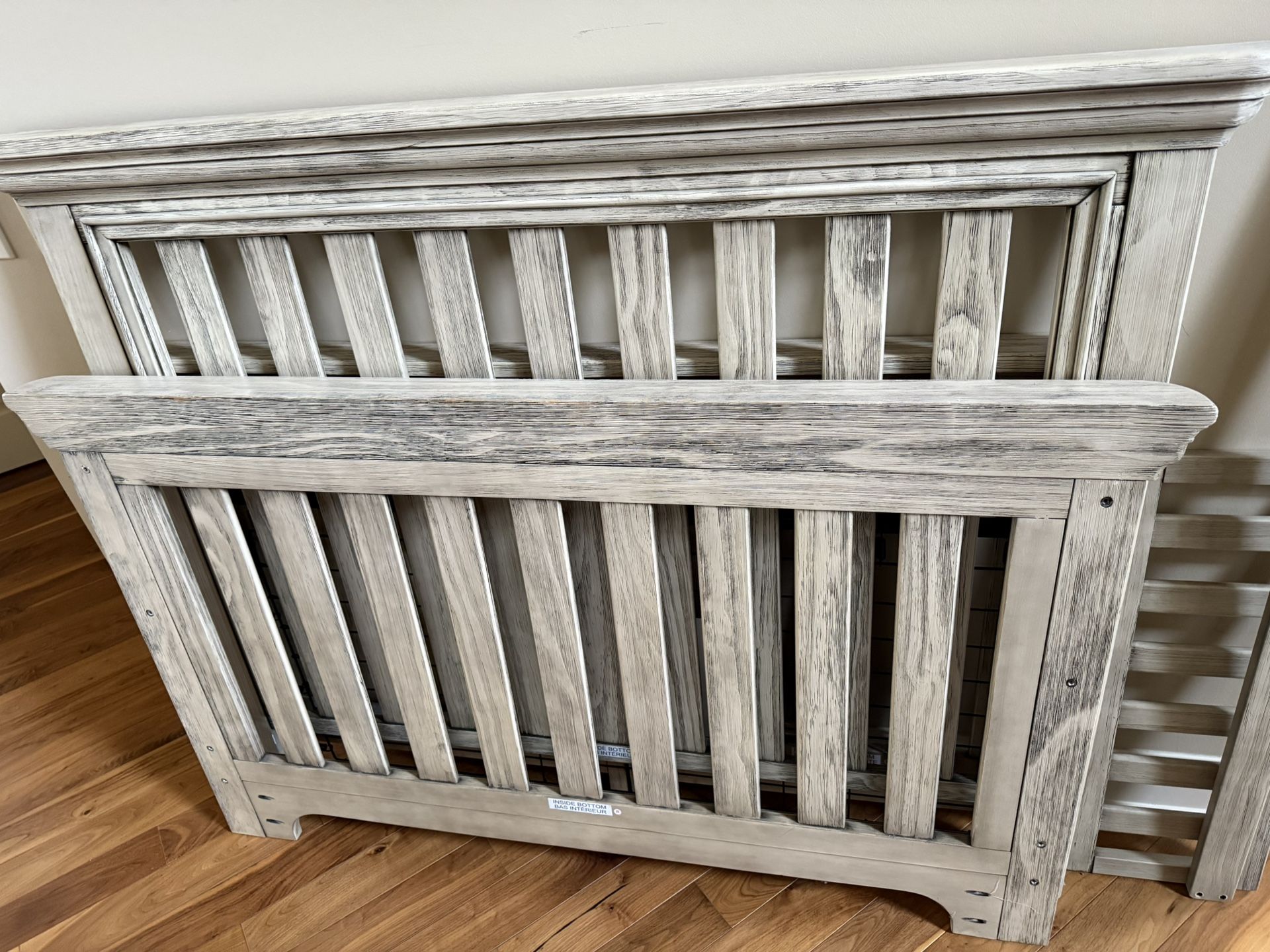 Baby Crib 4 In 1 Serta + Mattress OBO