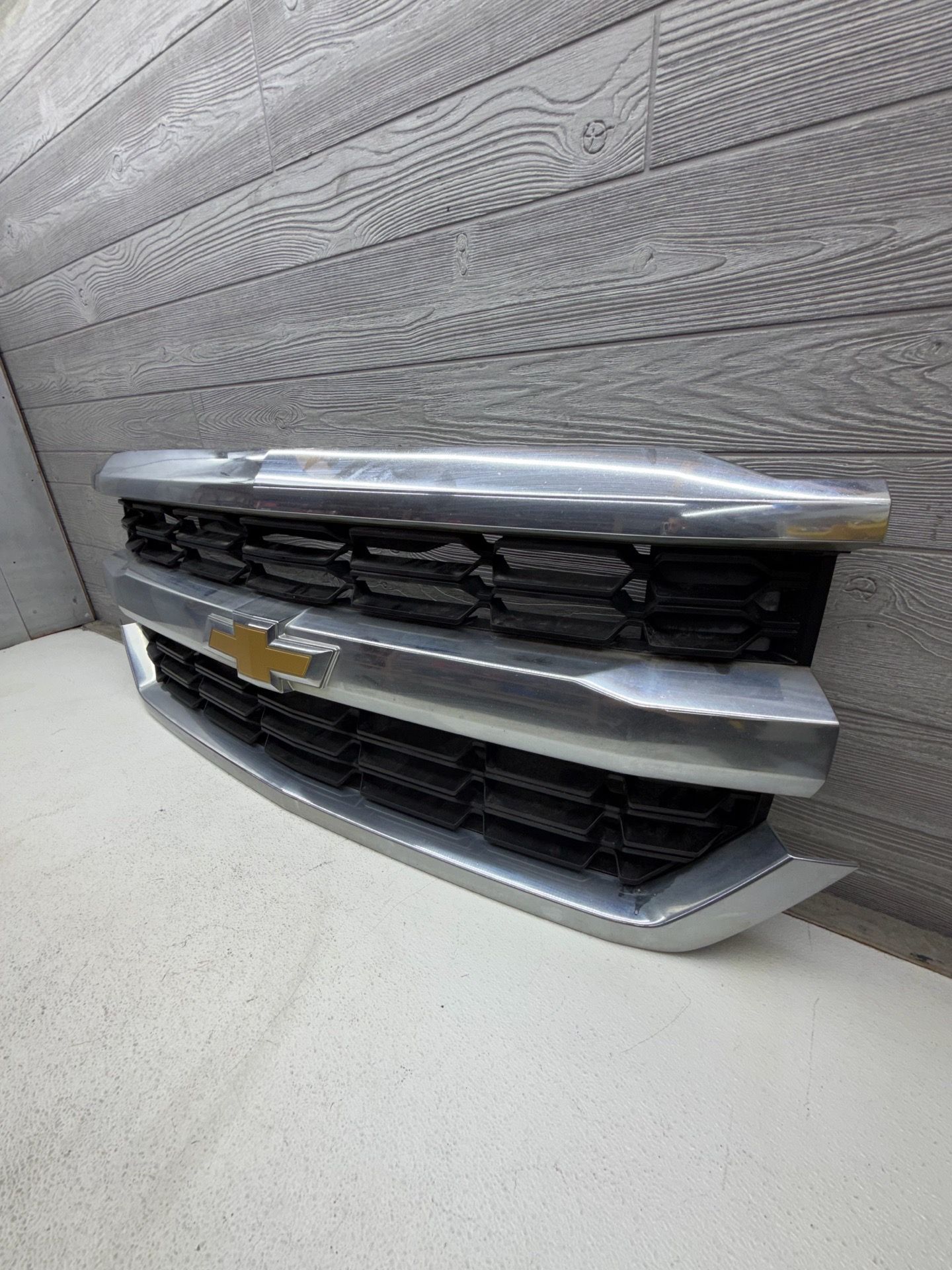 2016-2019 Chevy Silverado 1500 Front Grille / Front Grill OEM