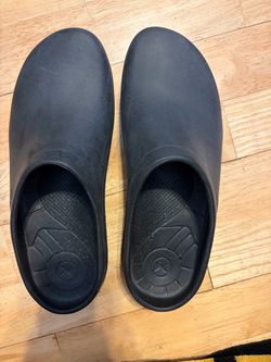 Men’s slip on shoes