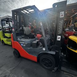 Toyota Forklift Great Condition For Sale 