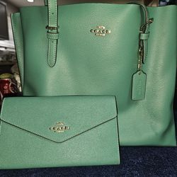 Coach Tote Green Bag With Wallet 
