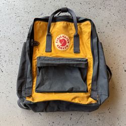 Fjällräven Kånken 16L Backpack Yellow/Gray Vinyl Zip, Front Pocket, MPN 23510