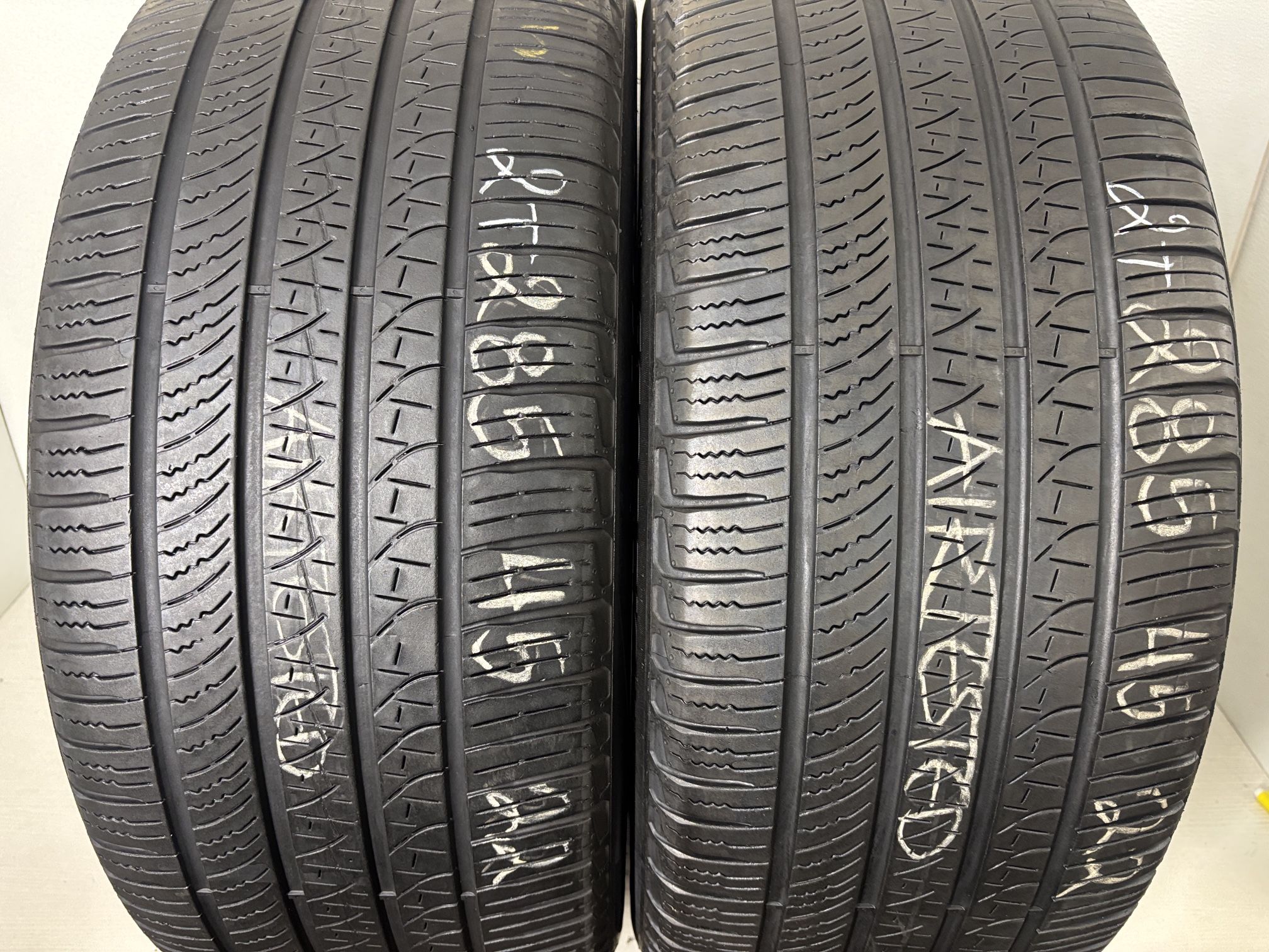 2 Tires 285 45 22 Pirelli Scorpion Zero As No Repairs