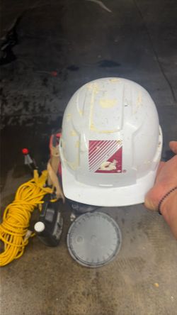 Milwaukee hardhat