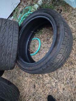Set of tires