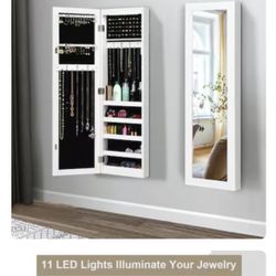 Jewelry /mirror