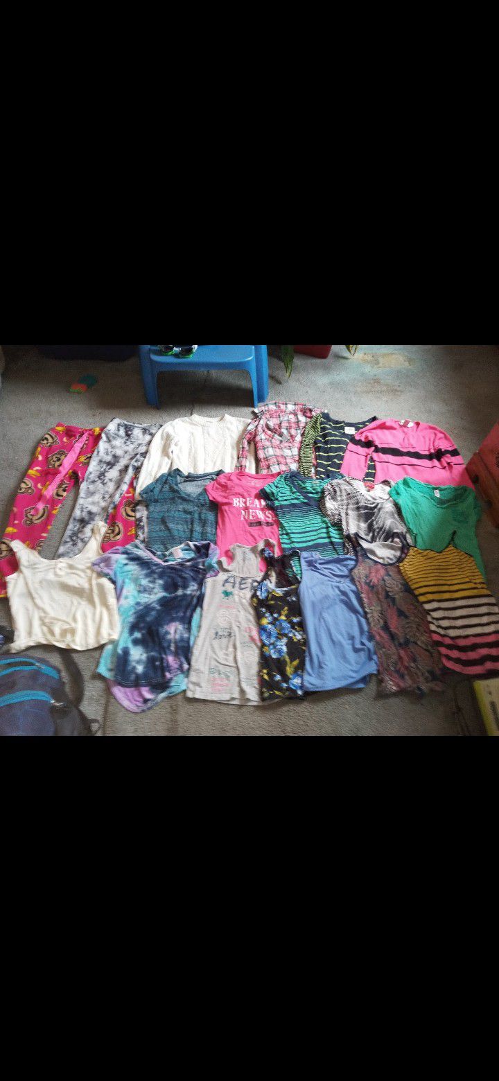 Juniors clothes size small