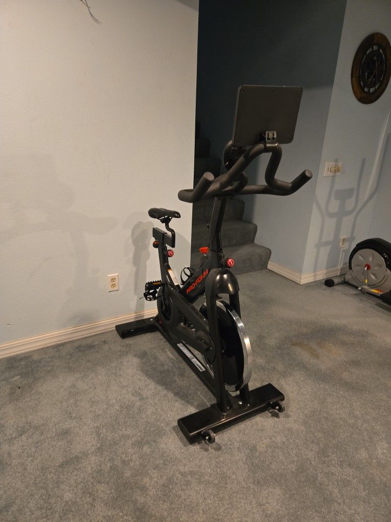 Pro Form Cycle