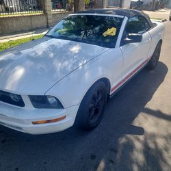 2008 s197 mustand convertable PARTING OUT