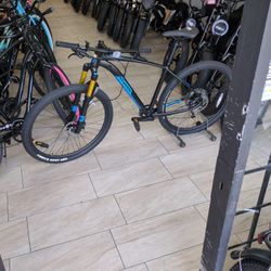 29-In Eleven M.1.  11 Mountain Bike