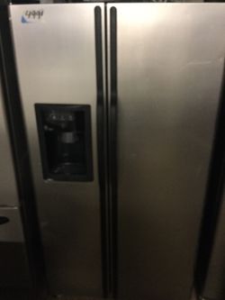Kenmore refrigerator/ 90 day warranty/ delivery is available