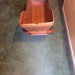 Solid wooden cradle