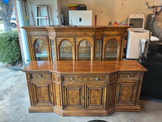 2 piece wood Hutch and buffet