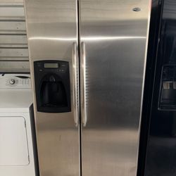 Amana Stainless Steel Refrigerator And Freezer