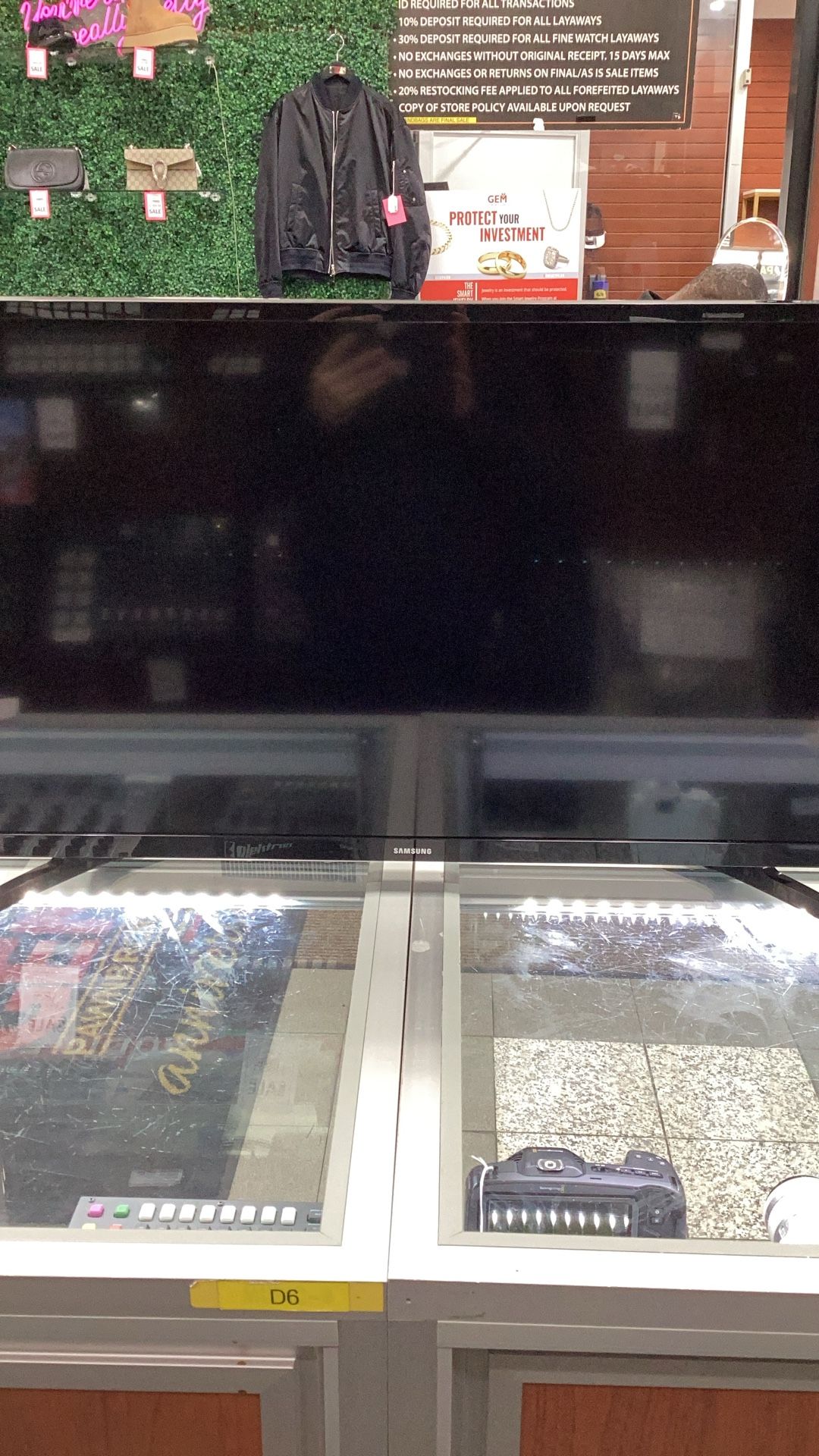SAMSUNG TV