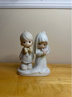 Precious Moments "The Lord Bless you and Keep You" 1979 Figurine Vintage Wedding